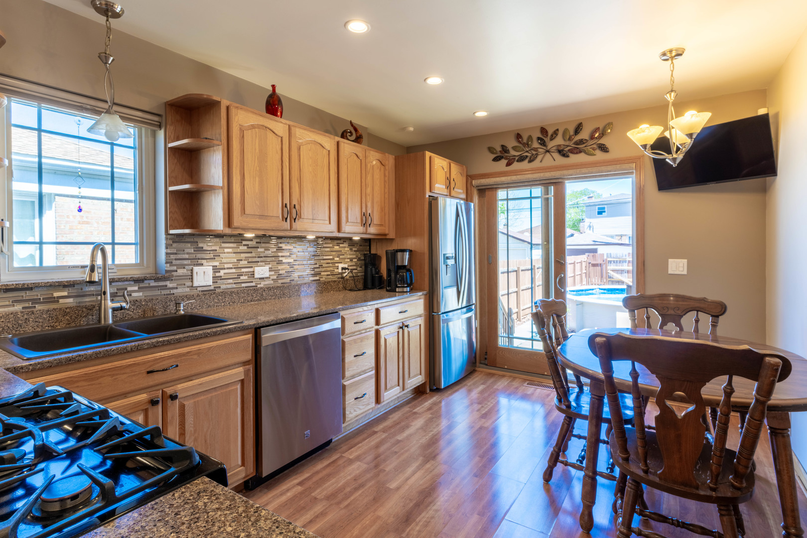 5149 S Sayre Avenue, Chicago, IL 60638