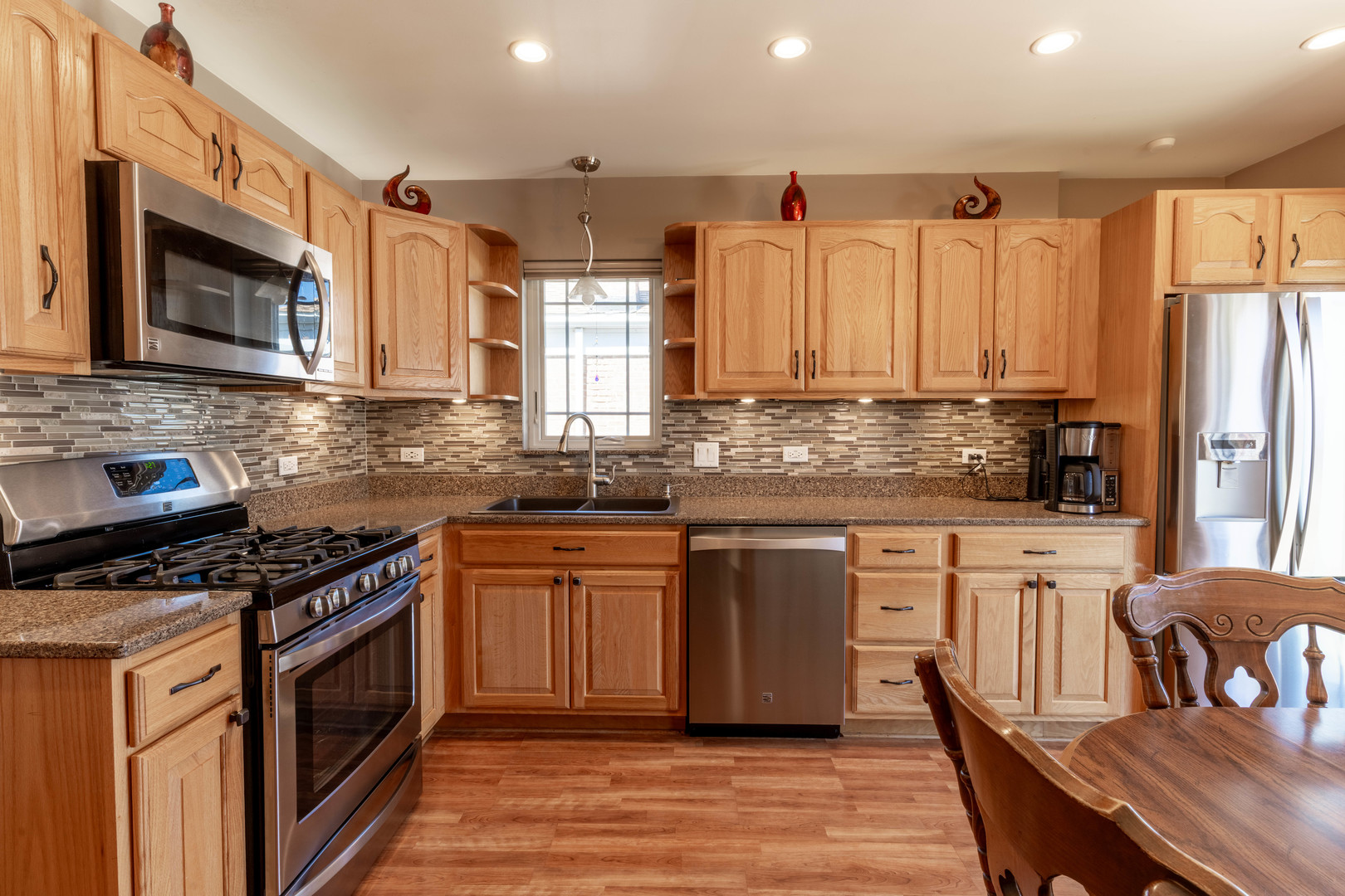 5149 S Sayre Avenue, Chicago, IL 60638