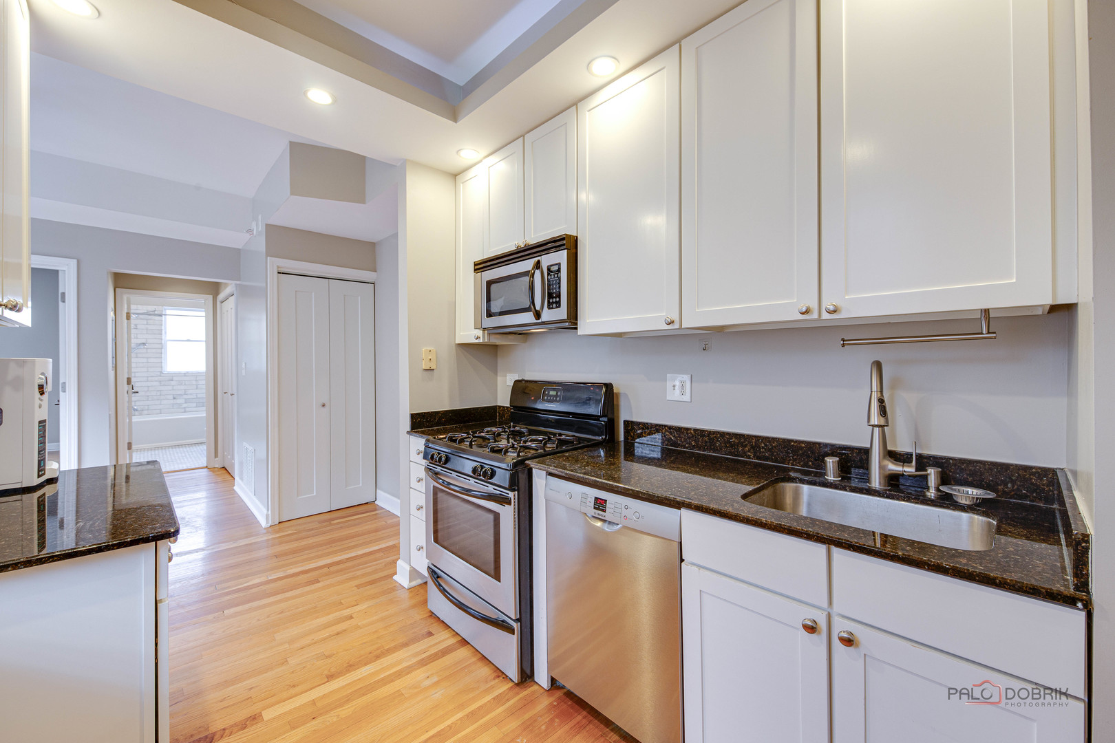 1348 W Estes Avenue #3N, Chicago, IL 60626