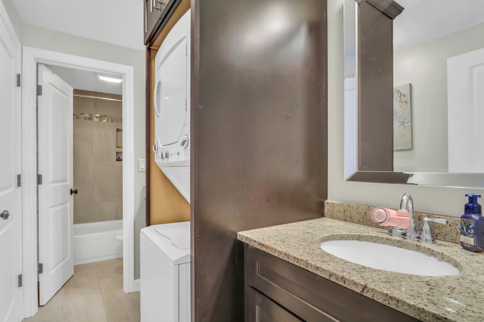 751 Dover Place #4C, Wheeling, IL 60090