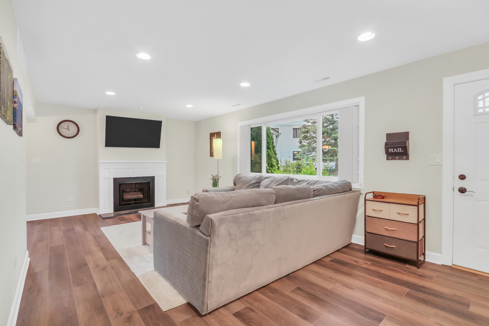 751 Dover Place #4C, Wheeling, IL 60090