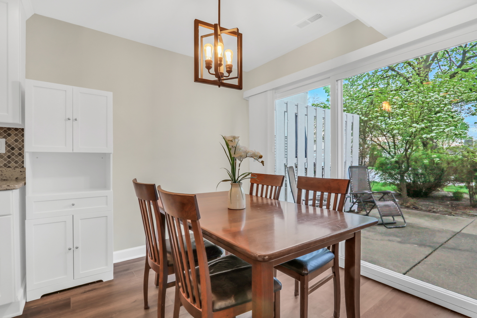 751 Dover Place #4C, Wheeling, IL 60090