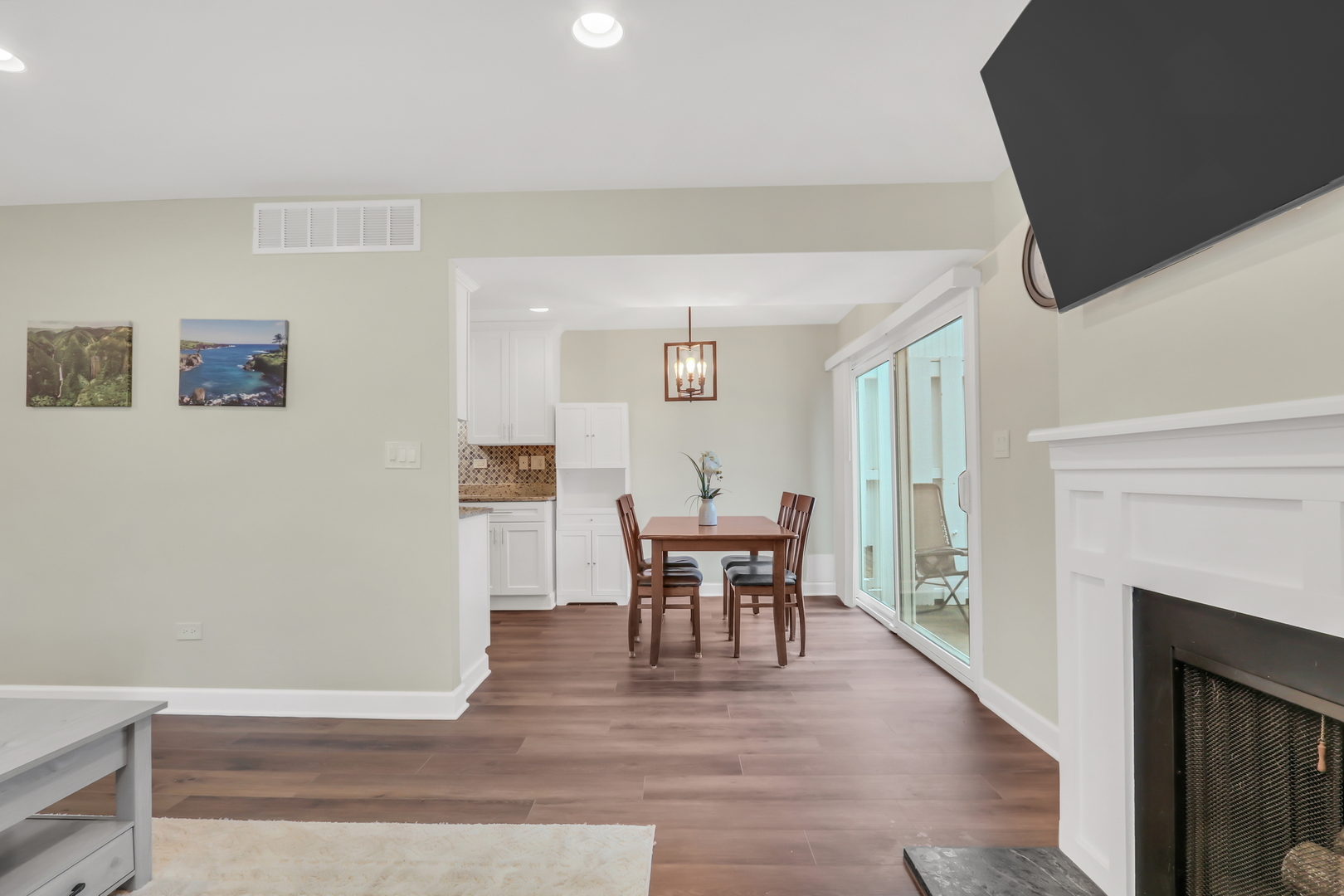 751 Dover Place #4C, Wheeling, IL 60090