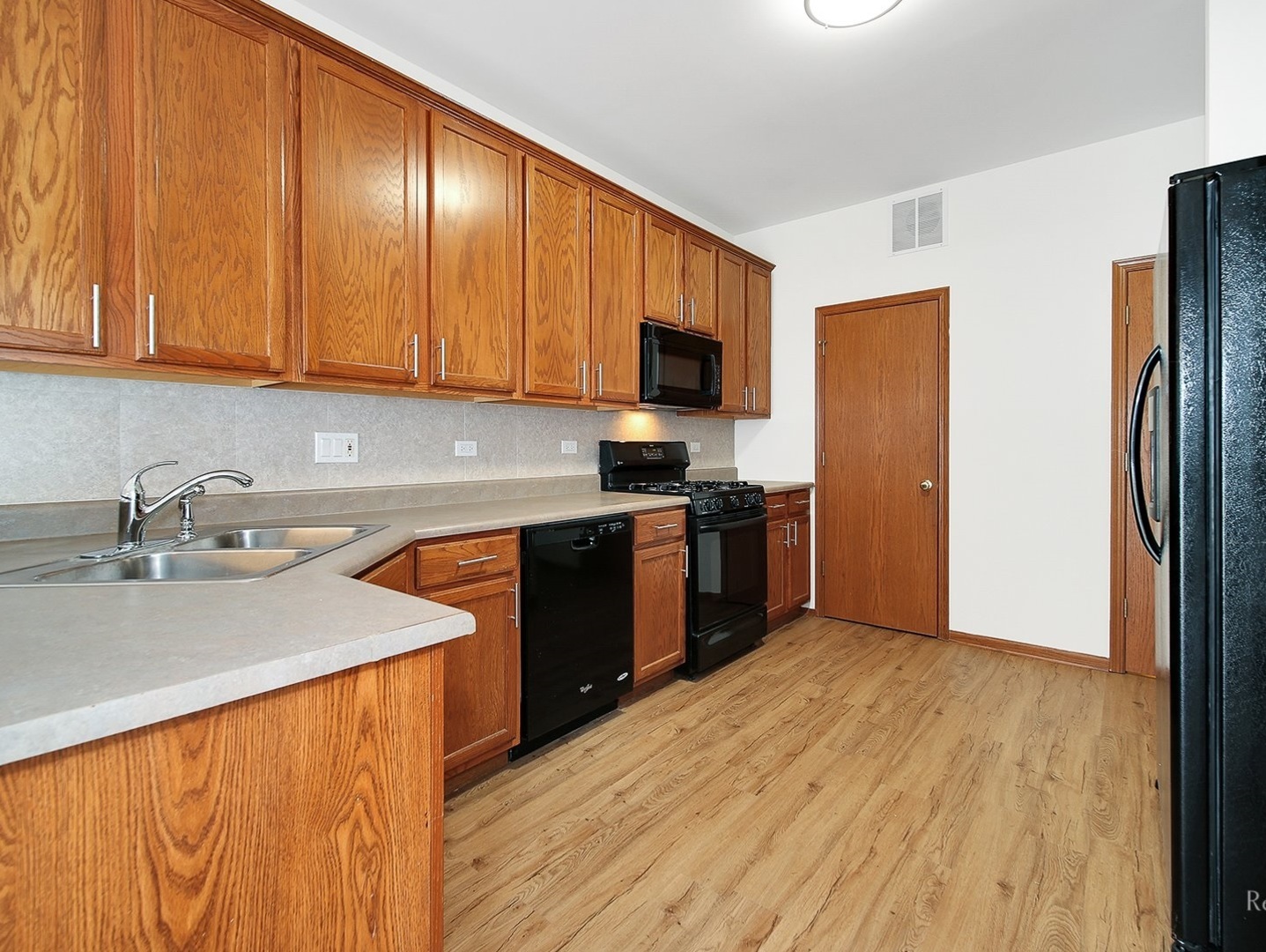 325 N Patriot Drive, Hainesville, IL 60030