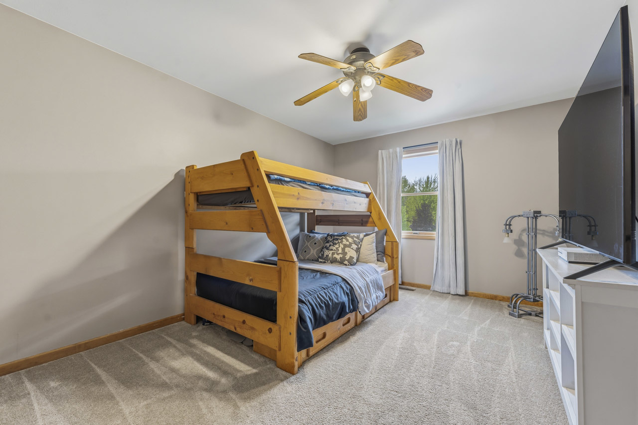 1028 Brewer Court, West Dundee, IL 60118