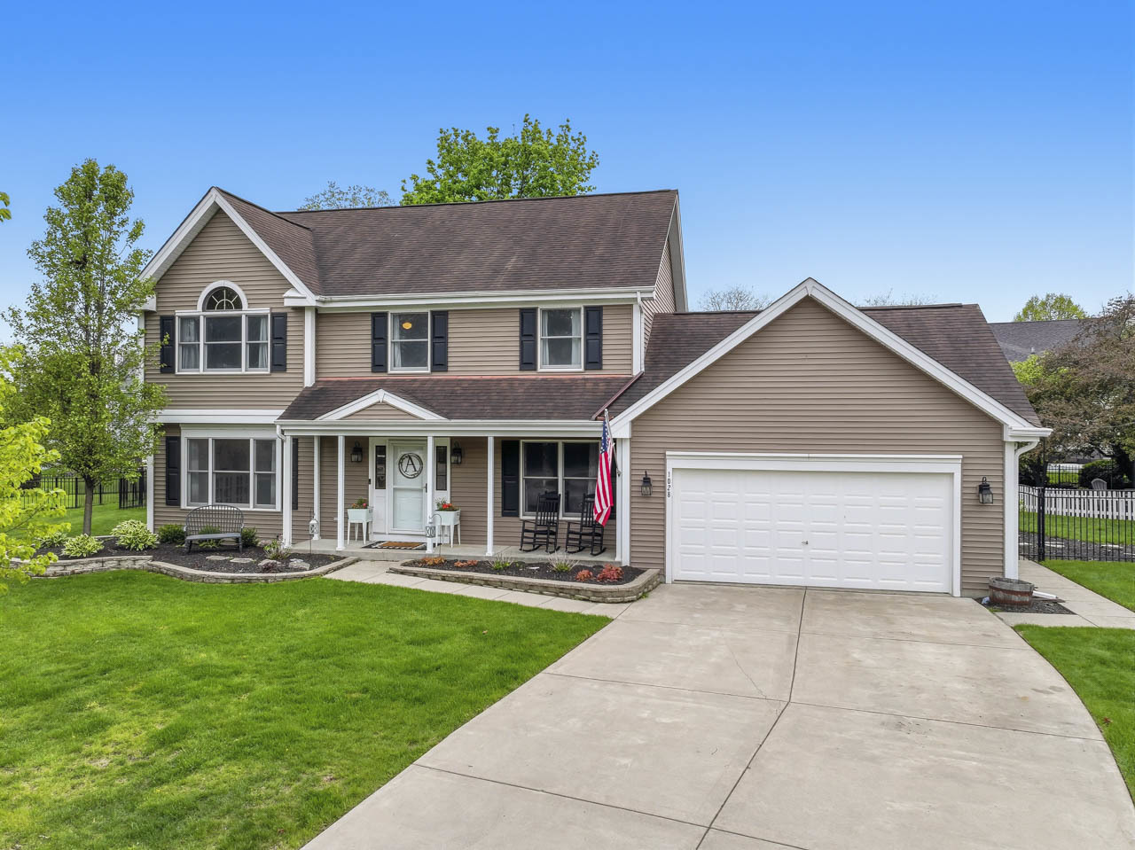 1028 Brewer Court, West Dundee, IL 60118