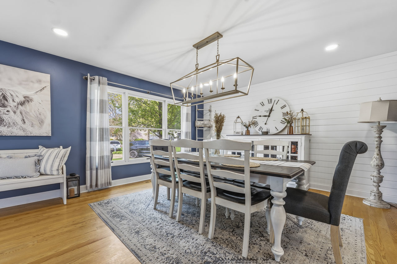 1028 Brewer Court, West Dundee, IL 60118