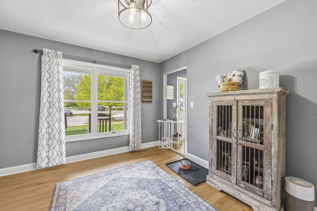 1028 Brewer Court, West Dundee, IL 60118