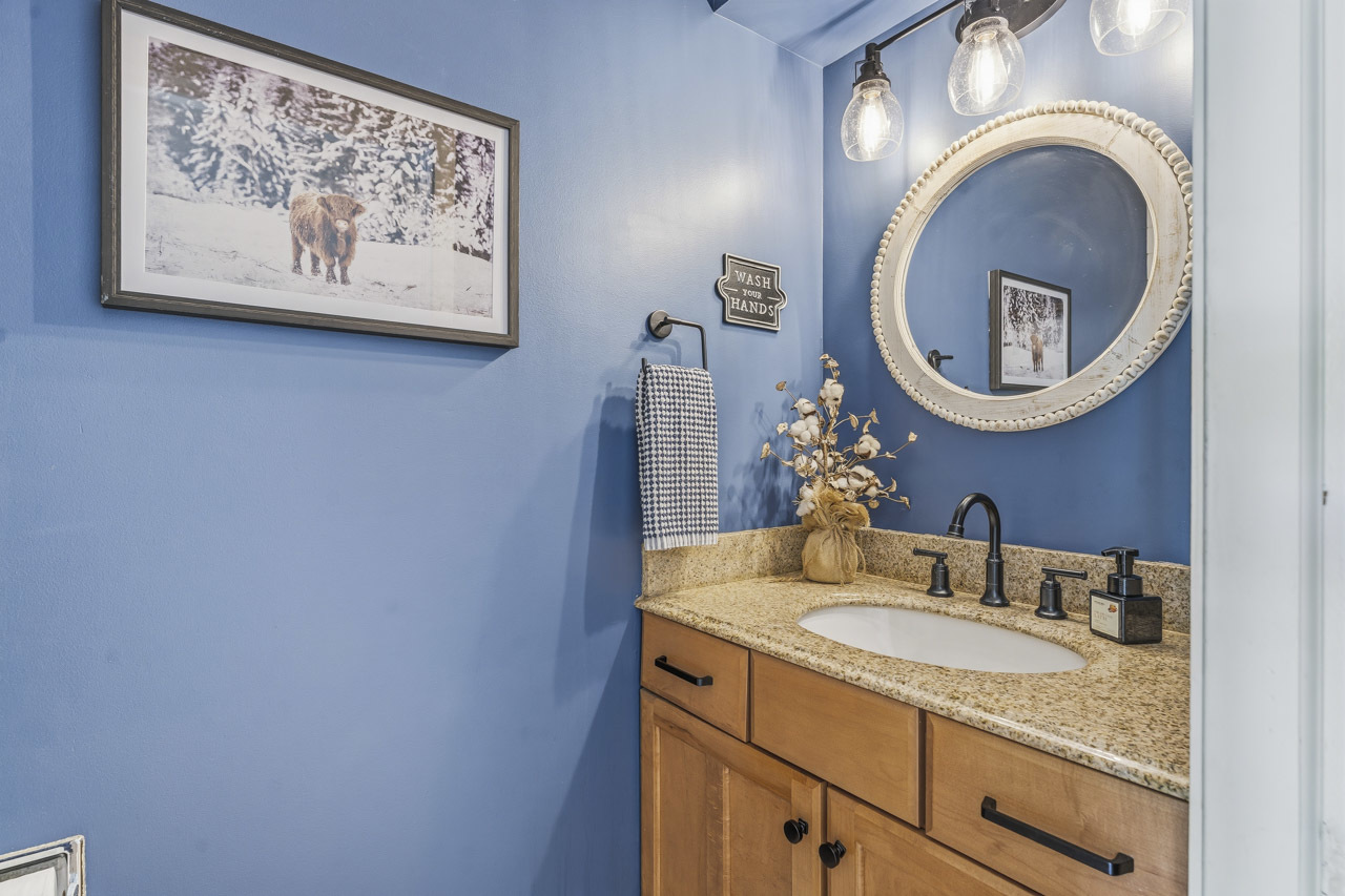 1028 Brewer Court, West Dundee, IL 60118