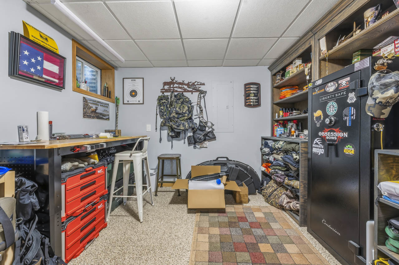 1028 Brewer Court, West Dundee, IL 60118