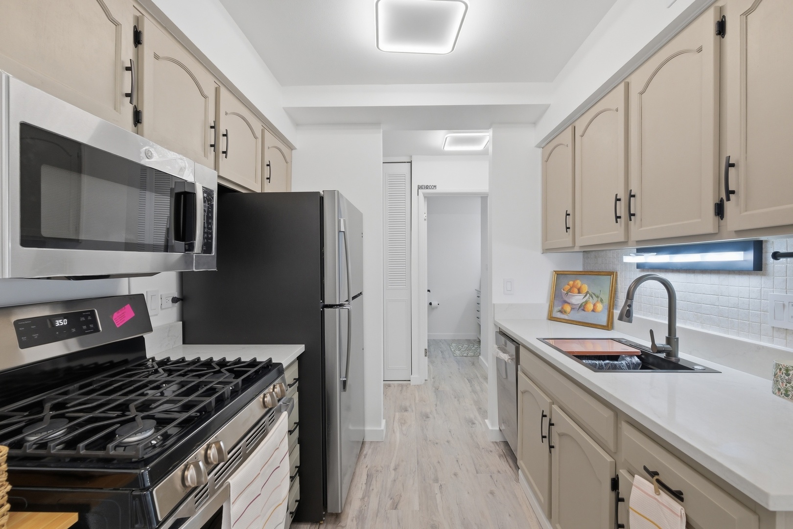 1500 Robin Circle #112, Hoffman Estates, IL 60169