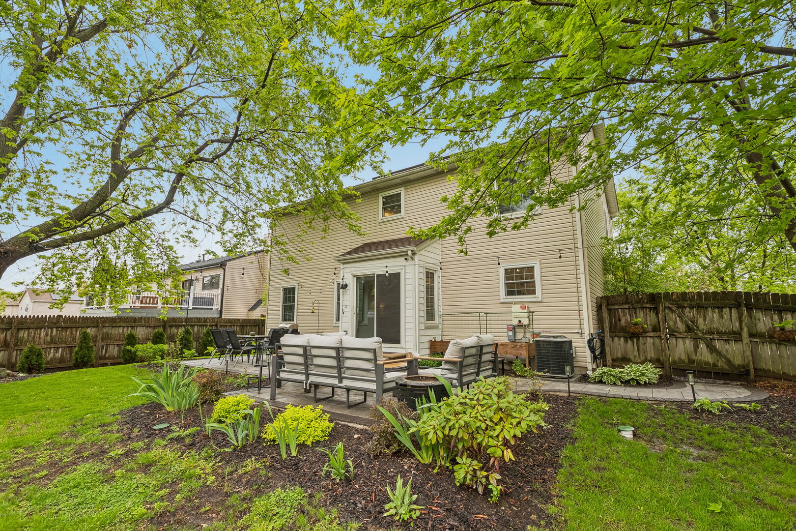 205 Green Mountain Drive, Bolingbrook, IL 60440