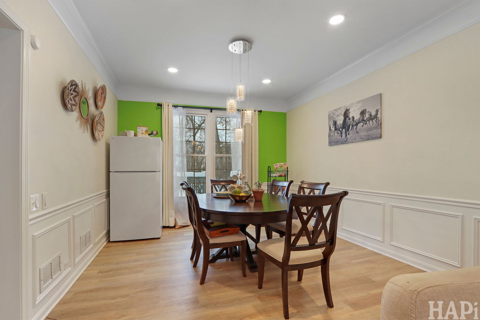 1121 Williamsburg Circle, Grayslake, IL 60030