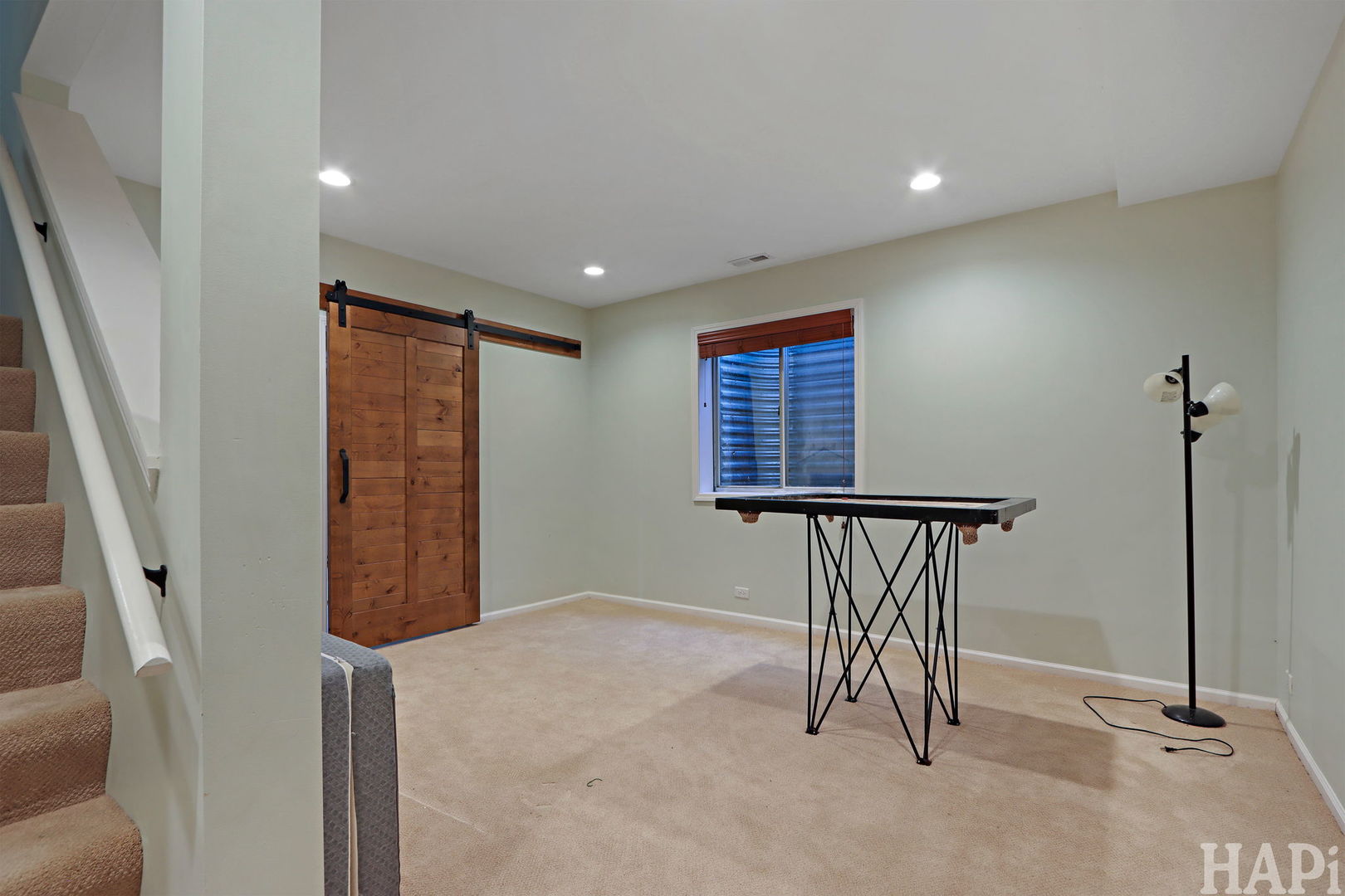 1121 Williamsburg Circle, Grayslake, IL 60030