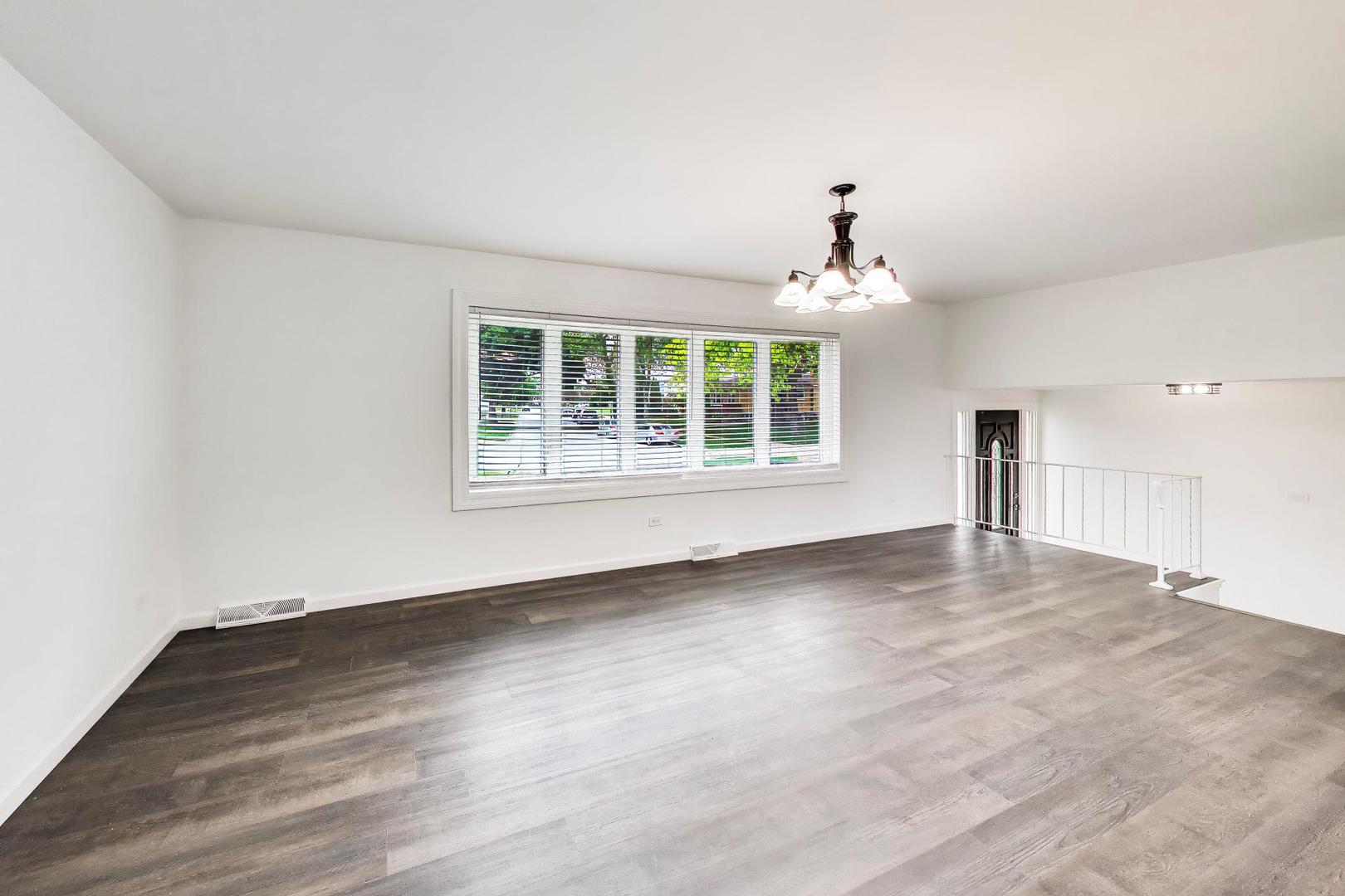 10128 Parke Avenue, Oak Lawn, IL 60453