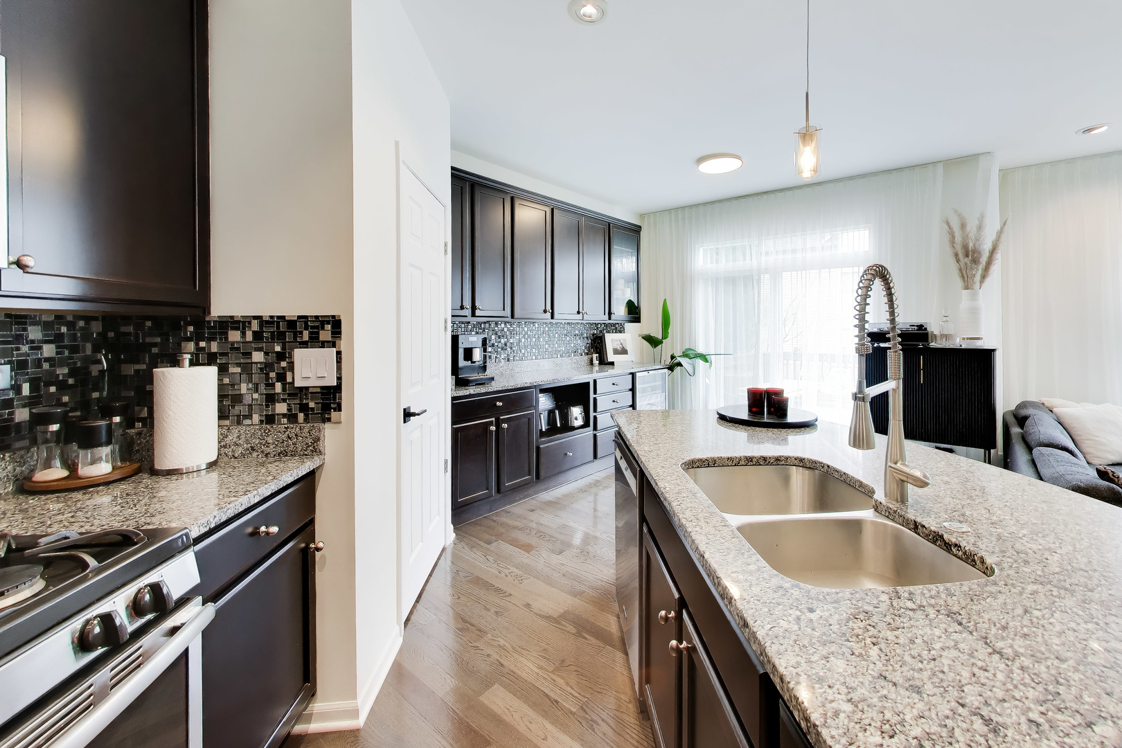 North Aurora, IL 60542