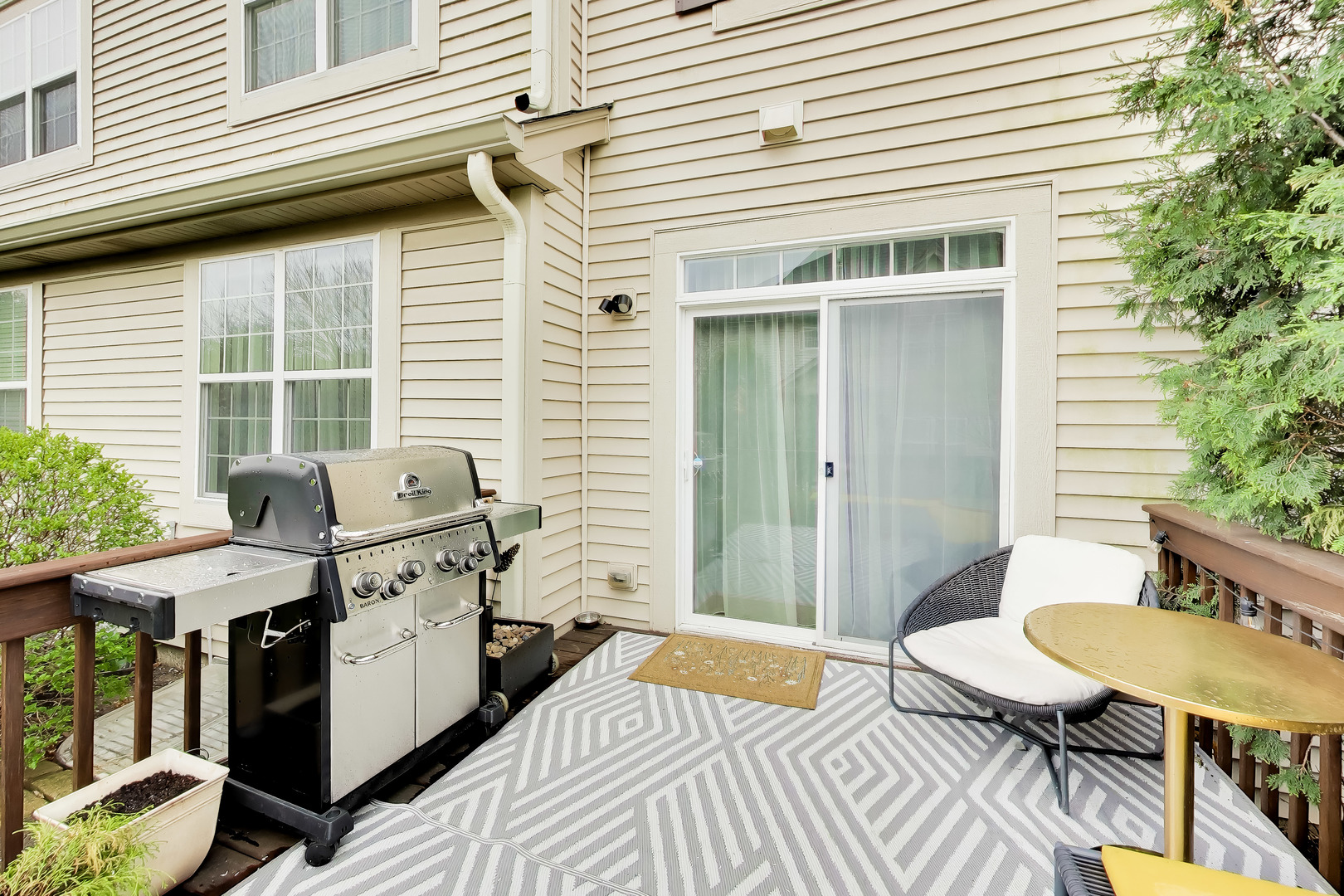 North Aurora, IL 60542