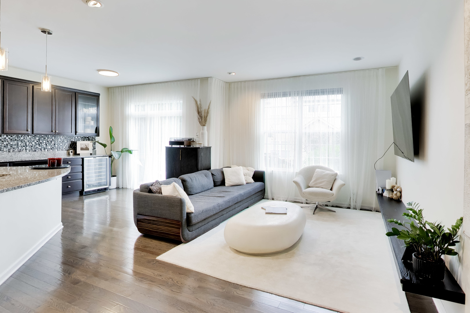 North Aurora, IL 60542