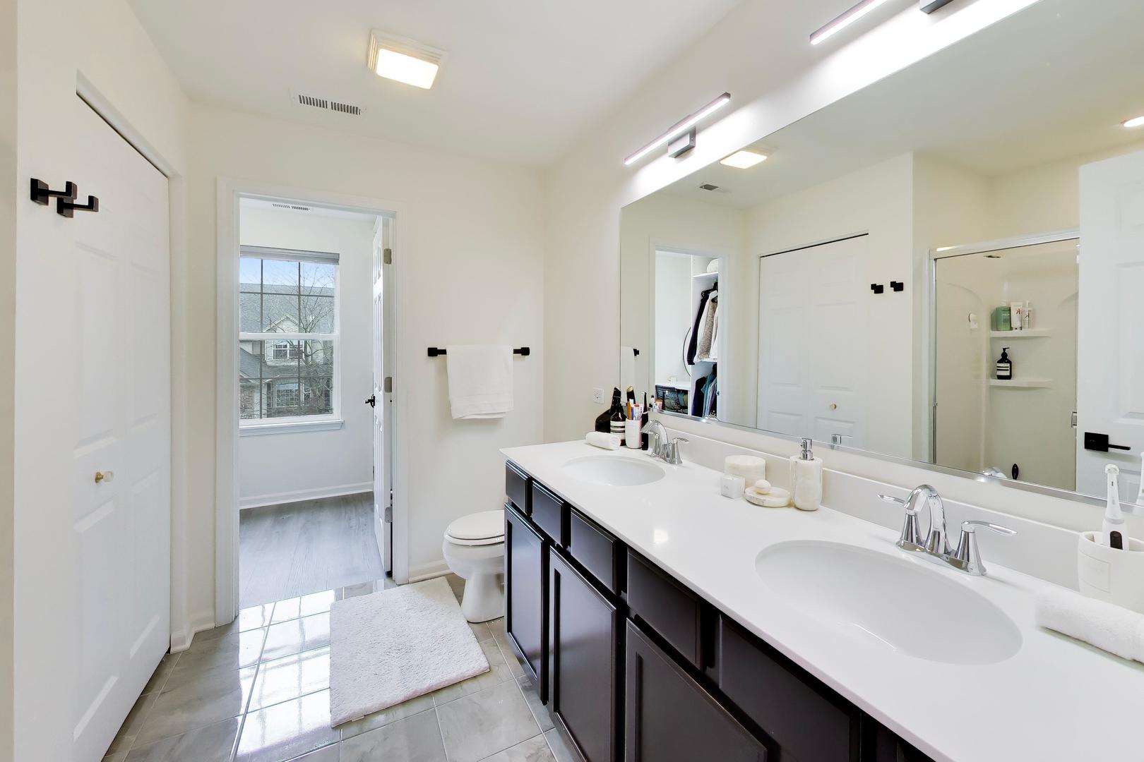 North Aurora, IL 60542