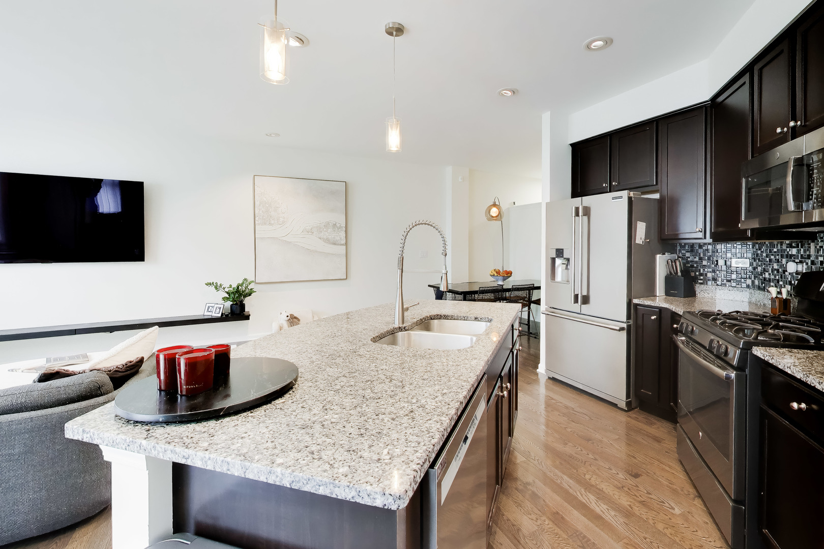 North Aurora, IL 60542