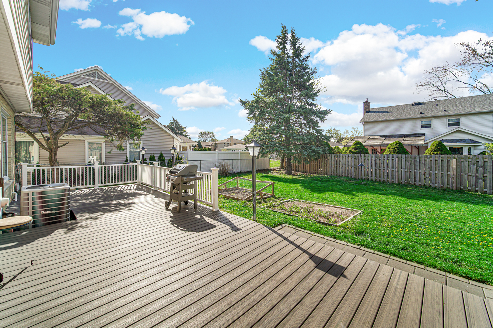 1623 W Bray Court, Arlington Heights, IL 60005