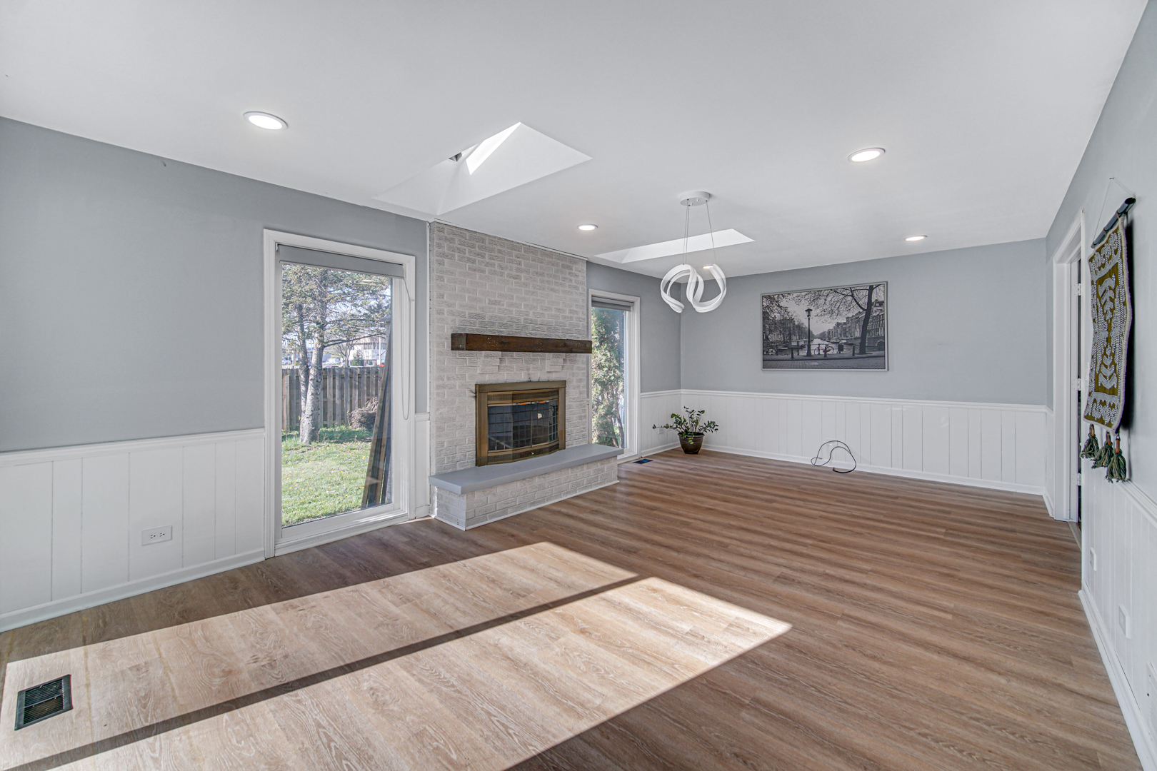 1623 W Bray Court, Arlington Heights, IL 60005