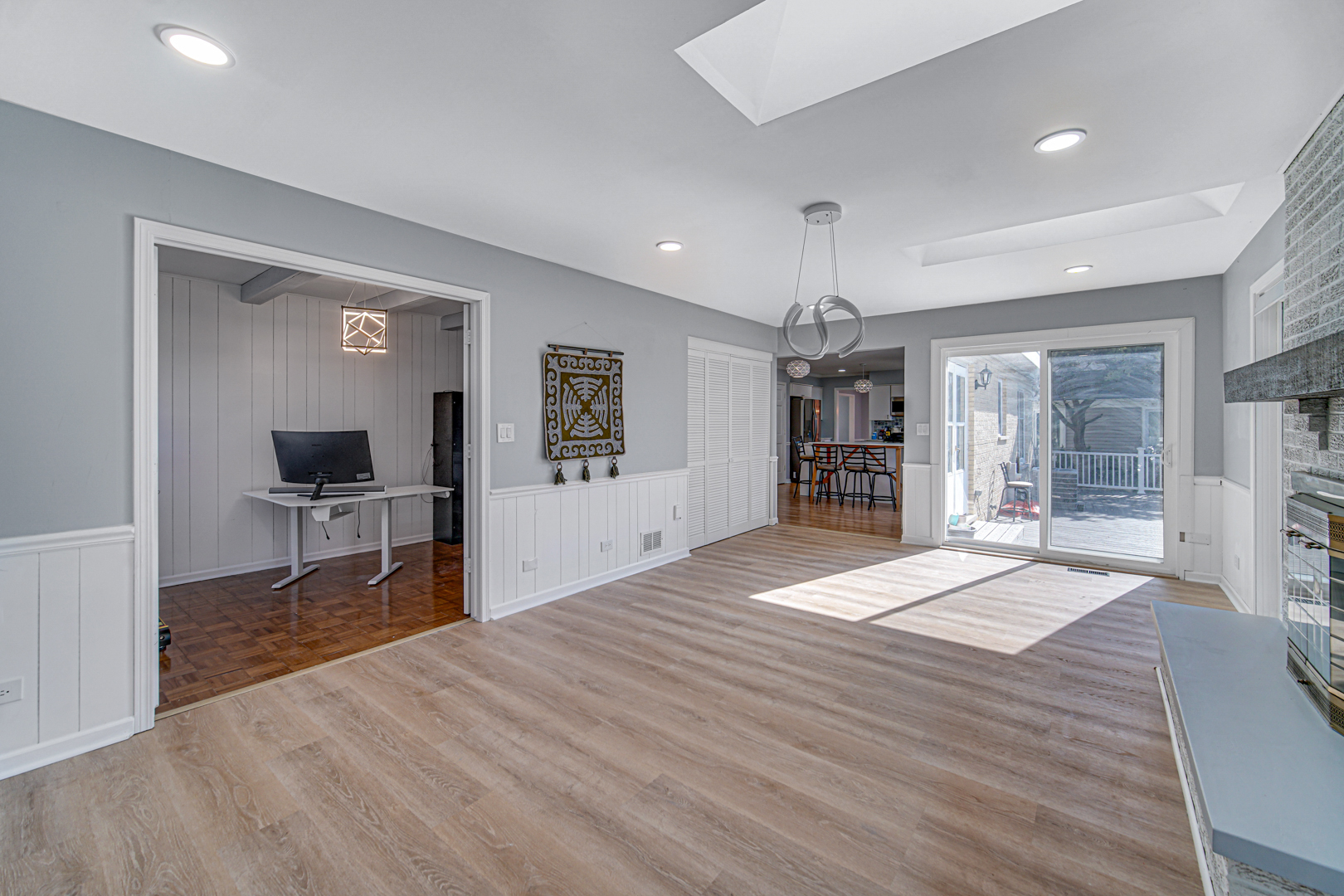 1623 W Bray Court, Arlington Heights, IL 60005