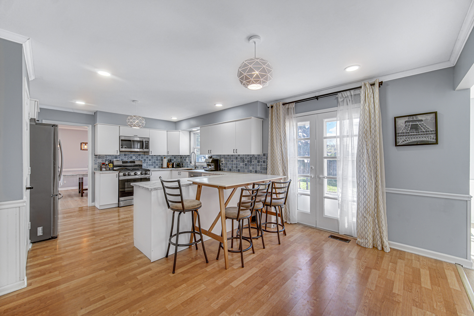 1623 W Bray Court, Arlington Heights, IL 60005