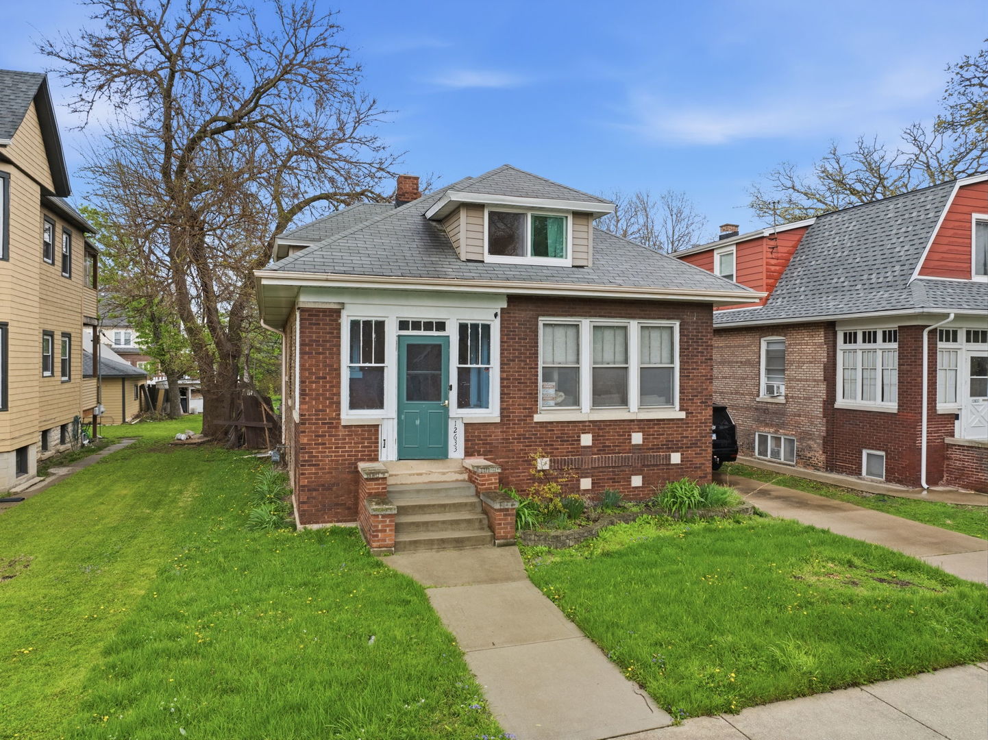 12633 Maple Avenue, Blue Island, IL 60406