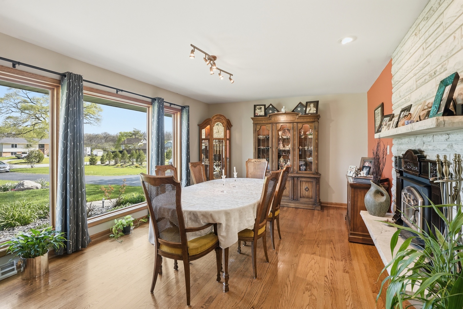 13 Wild Cherry Lane, Palos Park, IL 60464