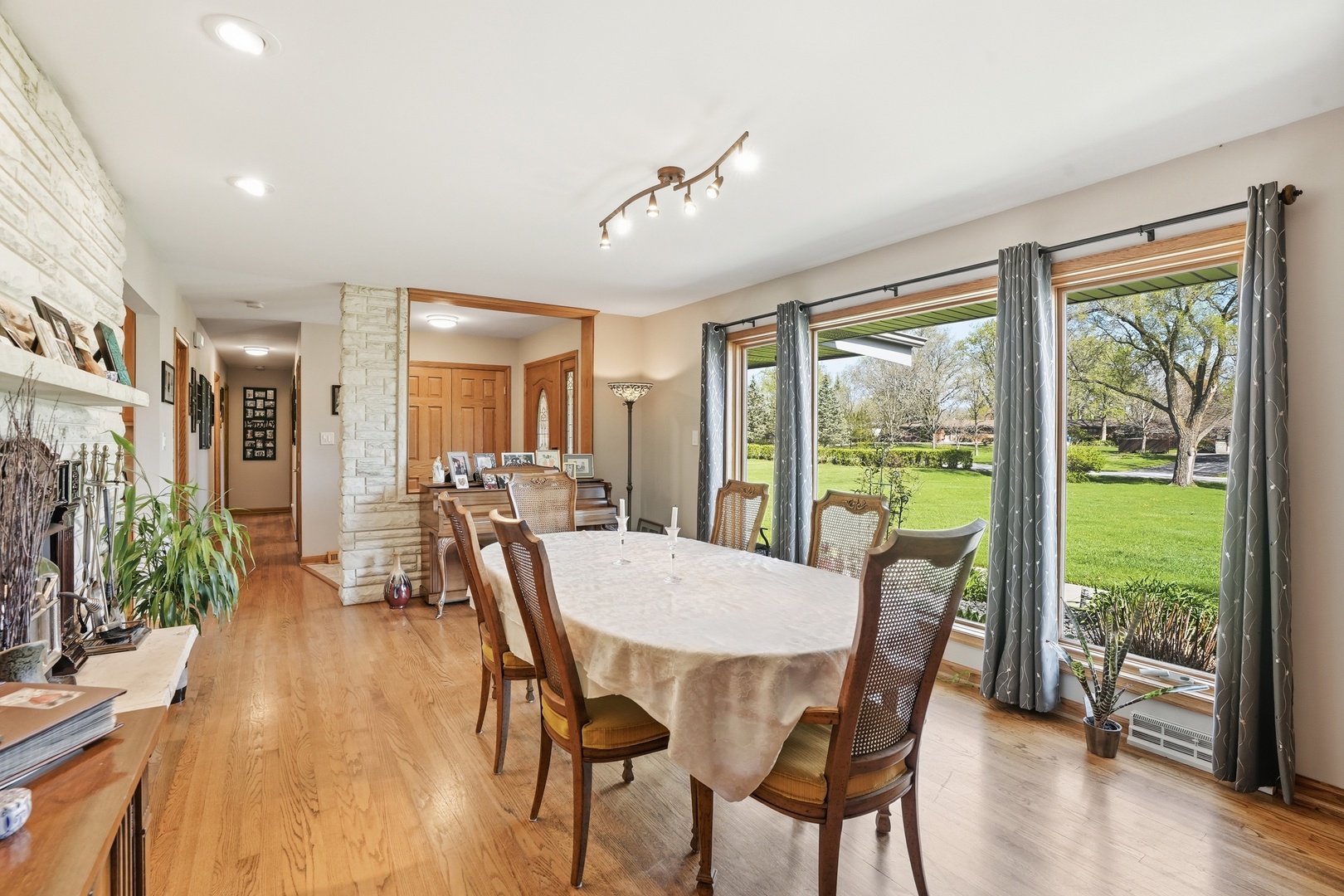 13 Wild Cherry Lane, Palos Park, IL 60464