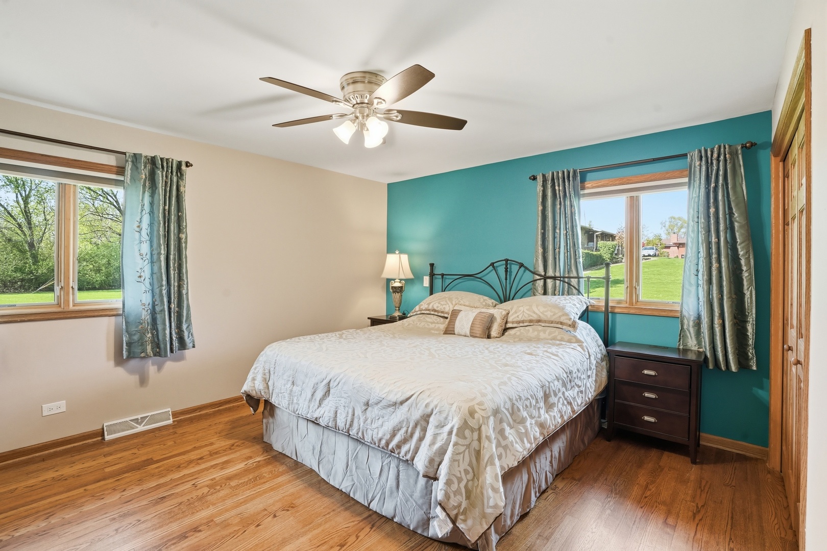 13 Wild Cherry Lane, Palos Park, IL 60464