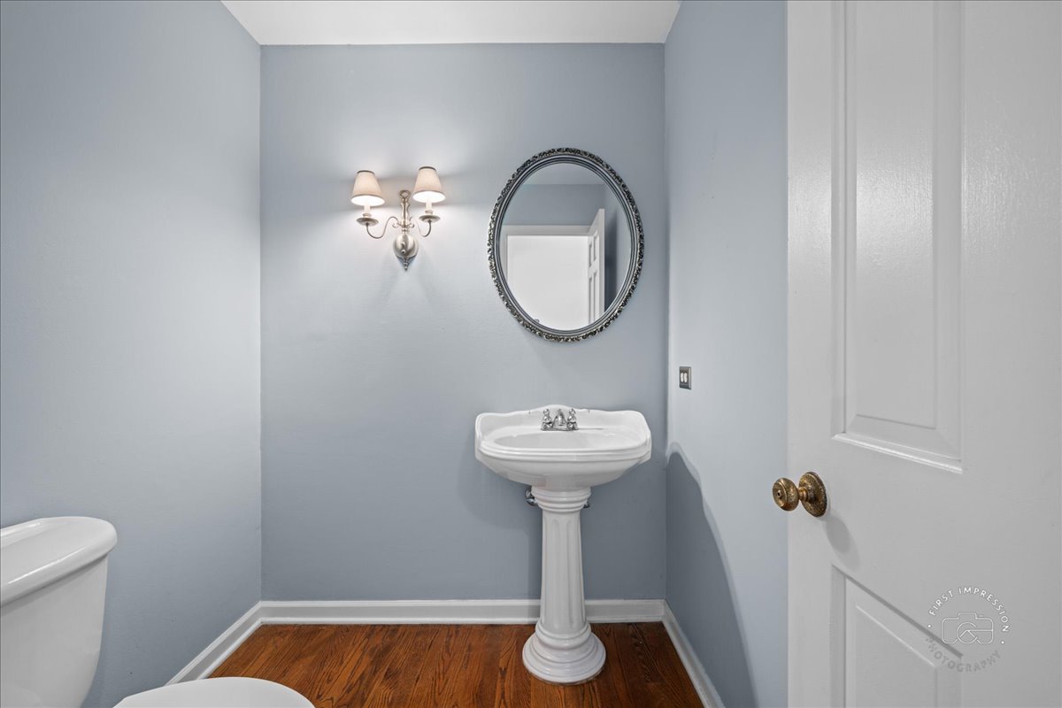 Naperville, IL 60563