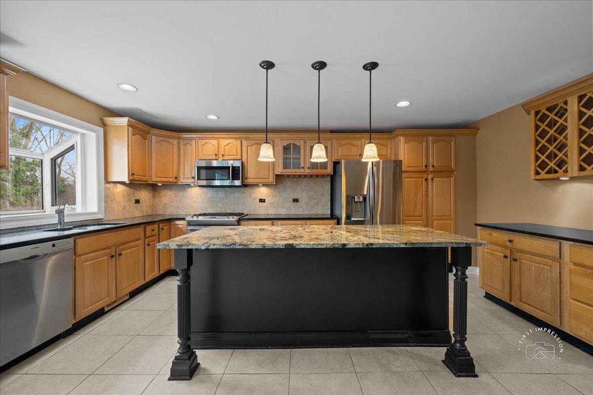 Naperville, IL 60563