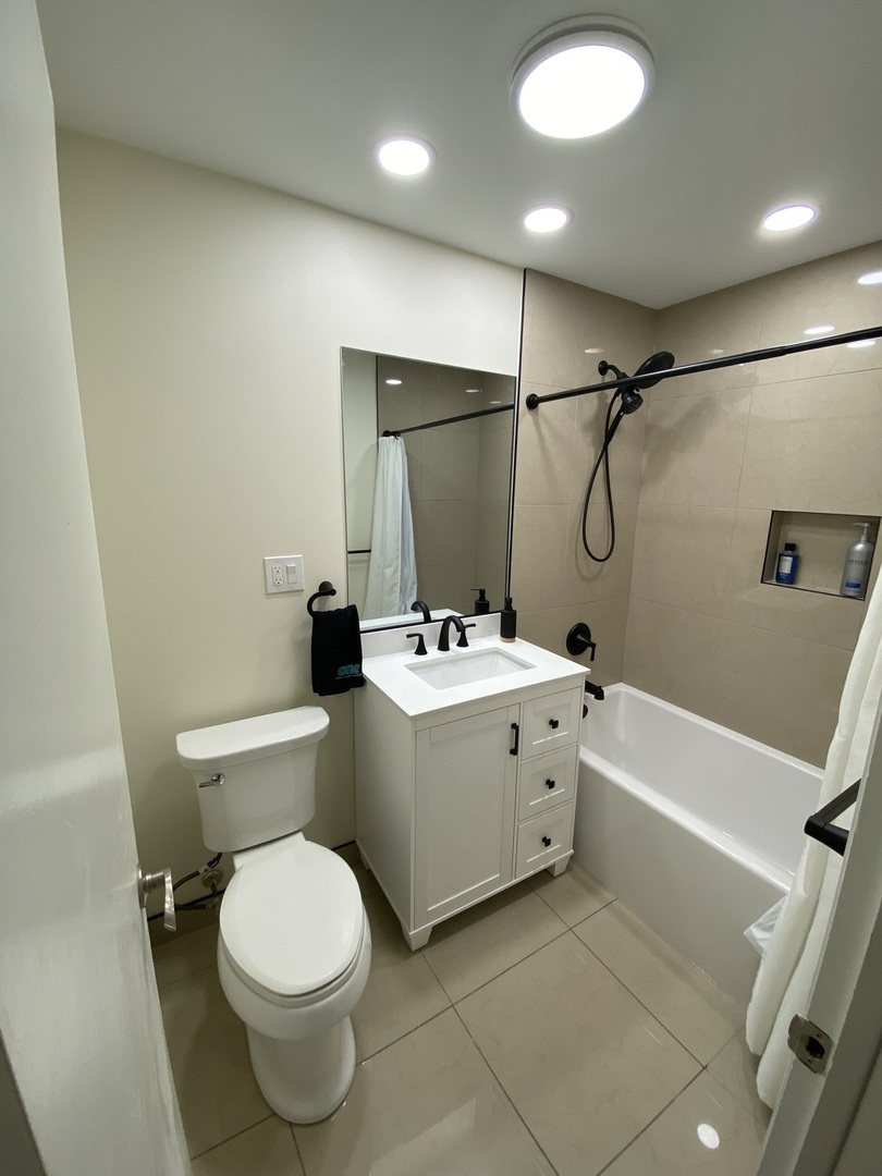 1113 Holiday Lane #9, Des Plaines, IL 60016