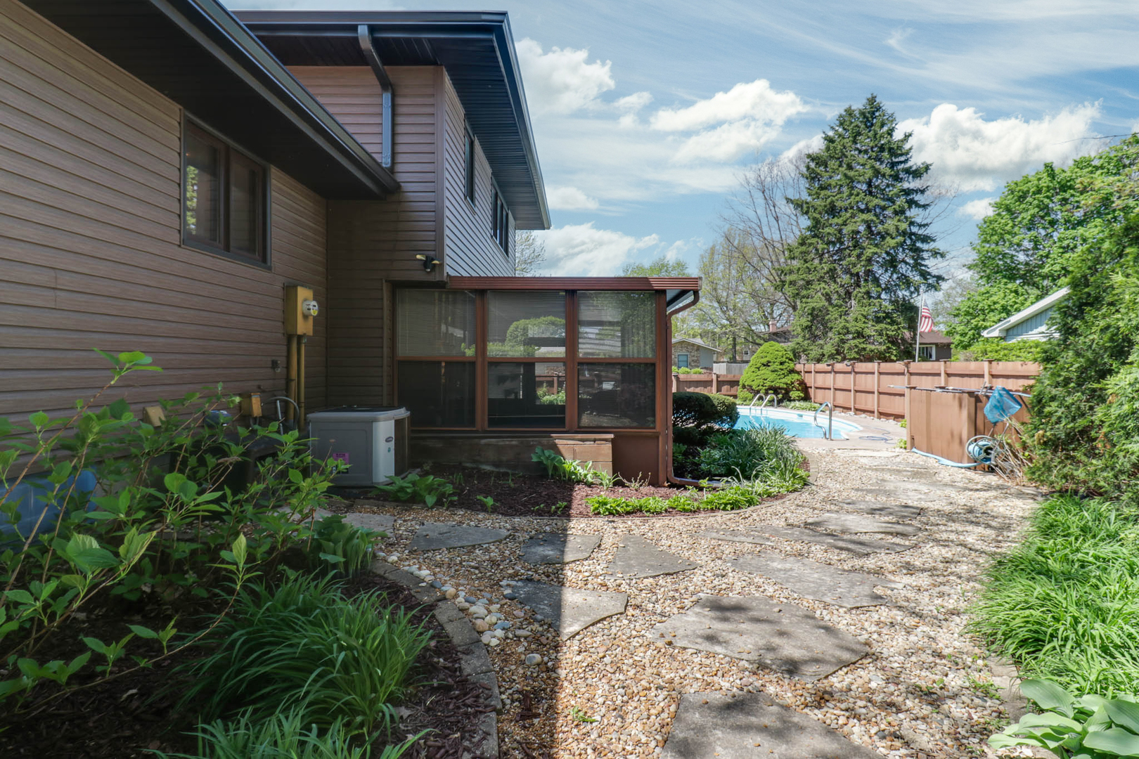 Bloomington, IL 61704