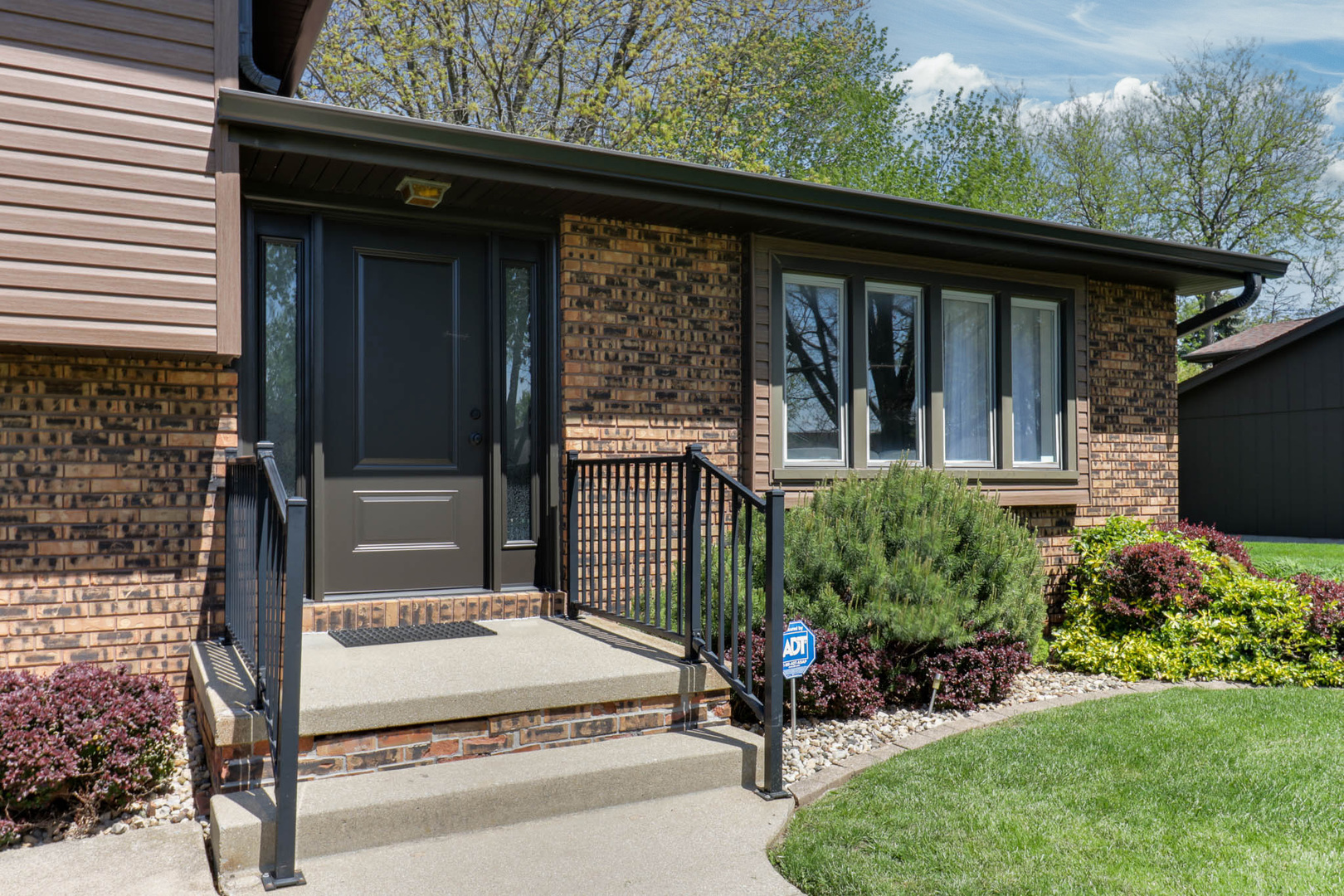 Bloomington, IL 61704