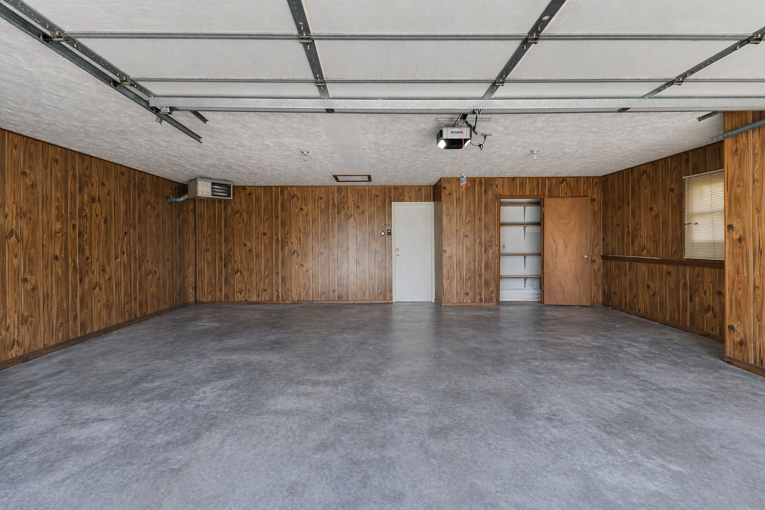 Bloomington, IL 61704