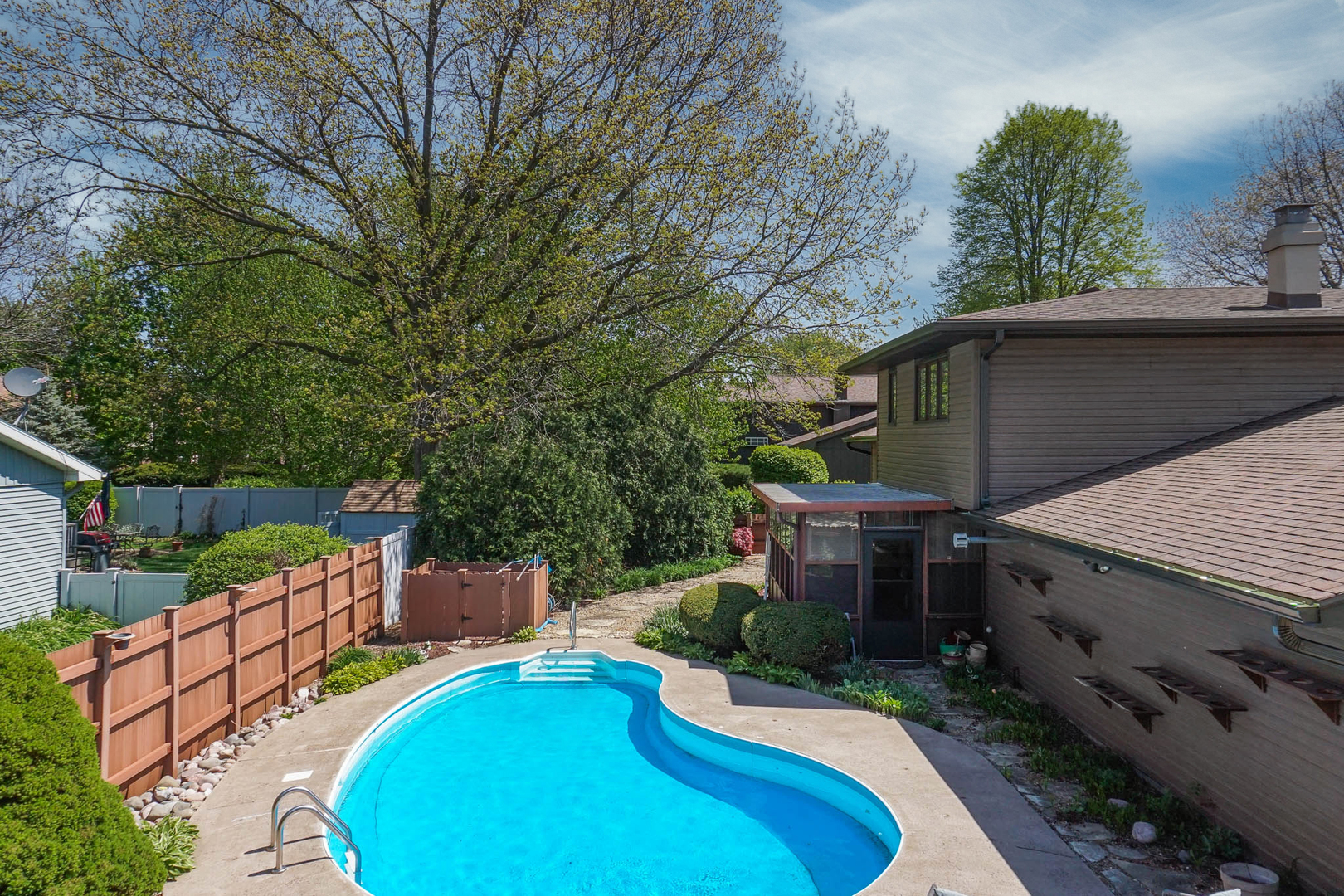 Bloomington, IL 61704