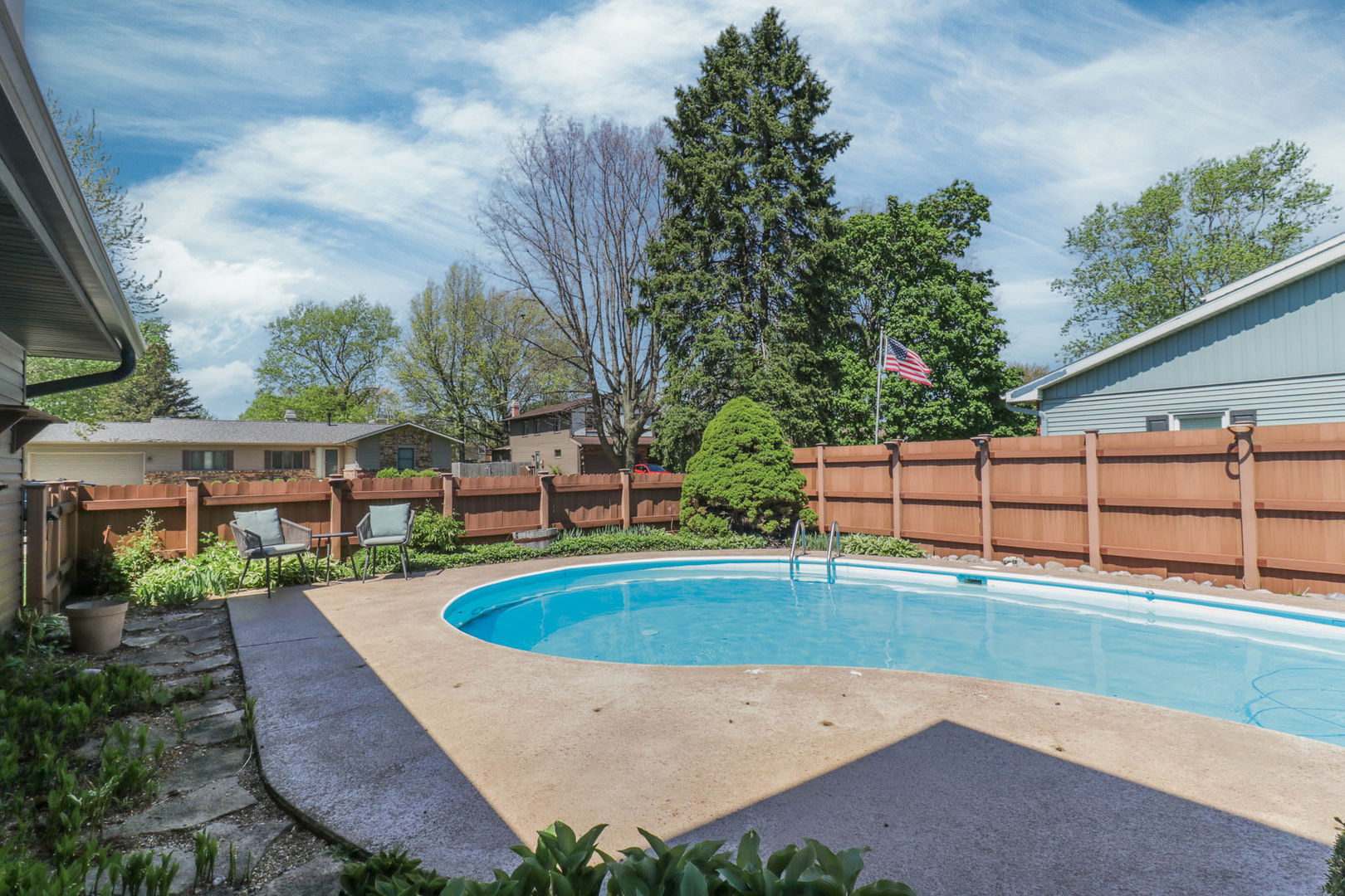 Bloomington, IL 61704