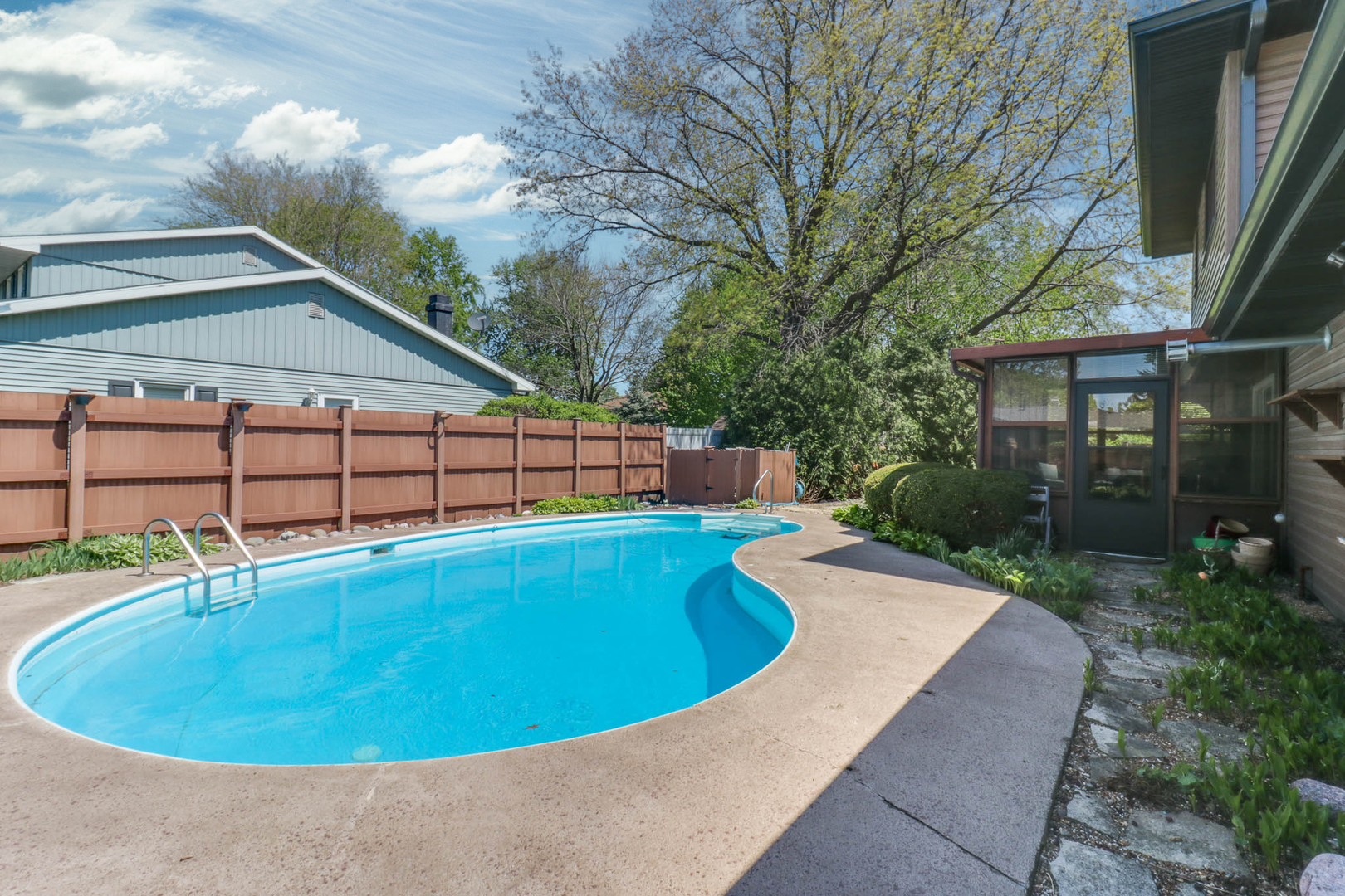 Bloomington, IL 61704