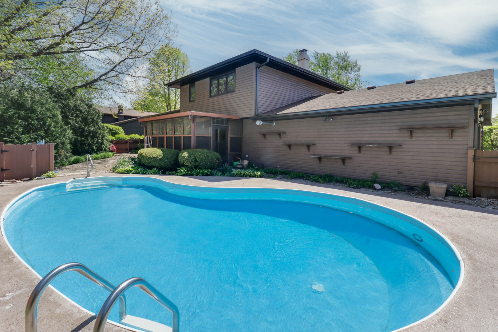 Bloomington, IL 61704