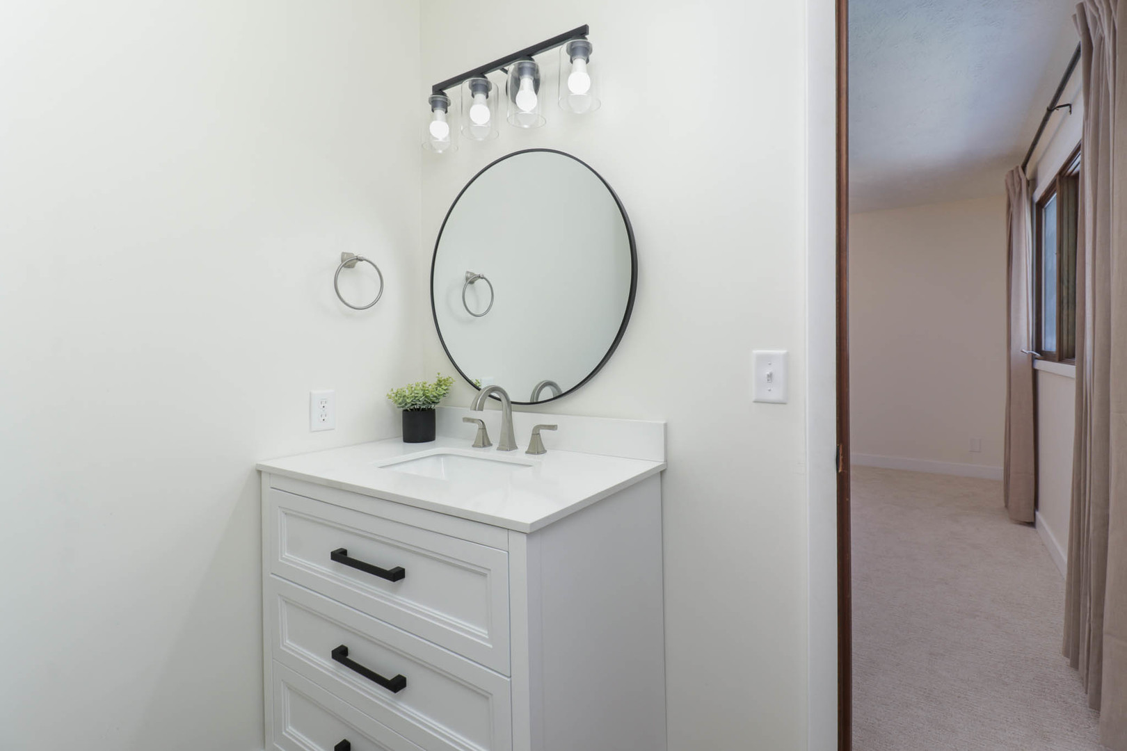 Bloomington, IL 61704