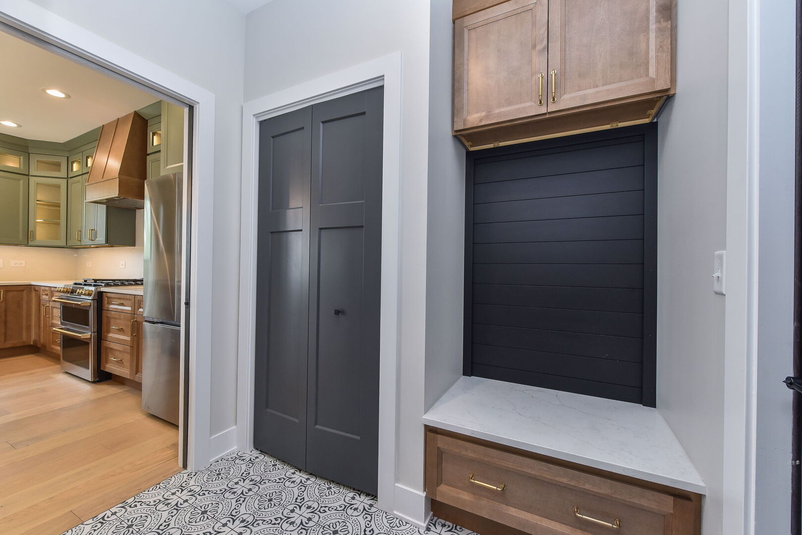 4600 Sterling Road, Downers Grove, IL 60515