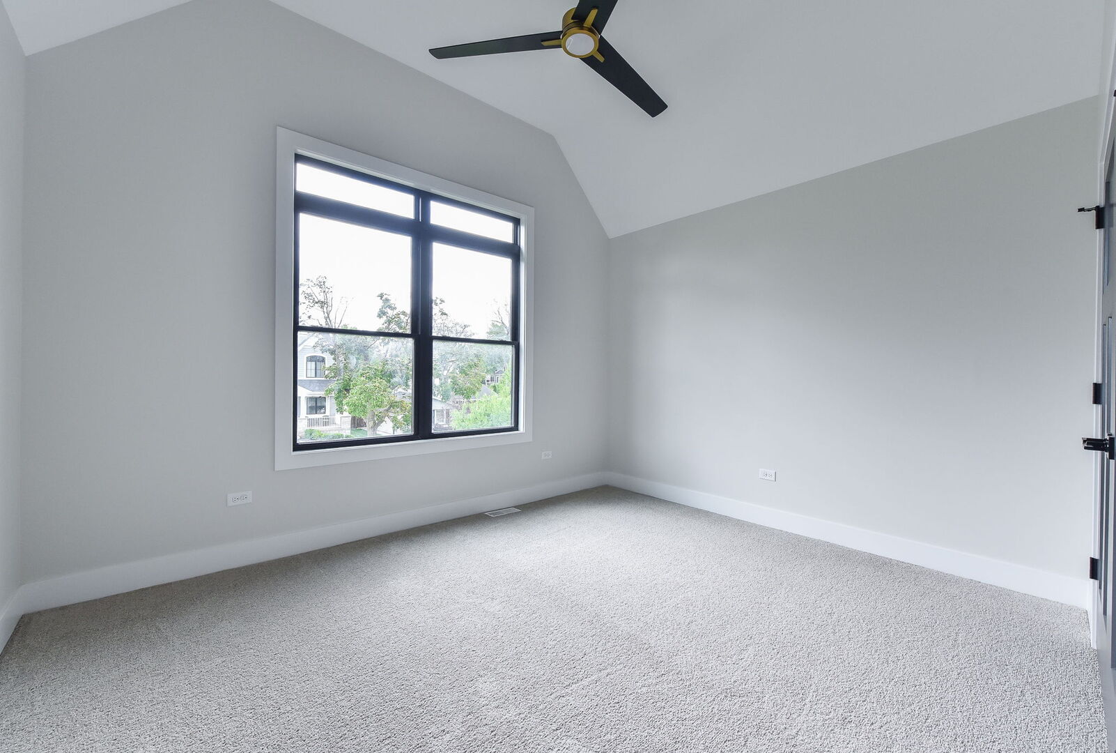 4600 Sterling Road, Downers Grove, IL 60515