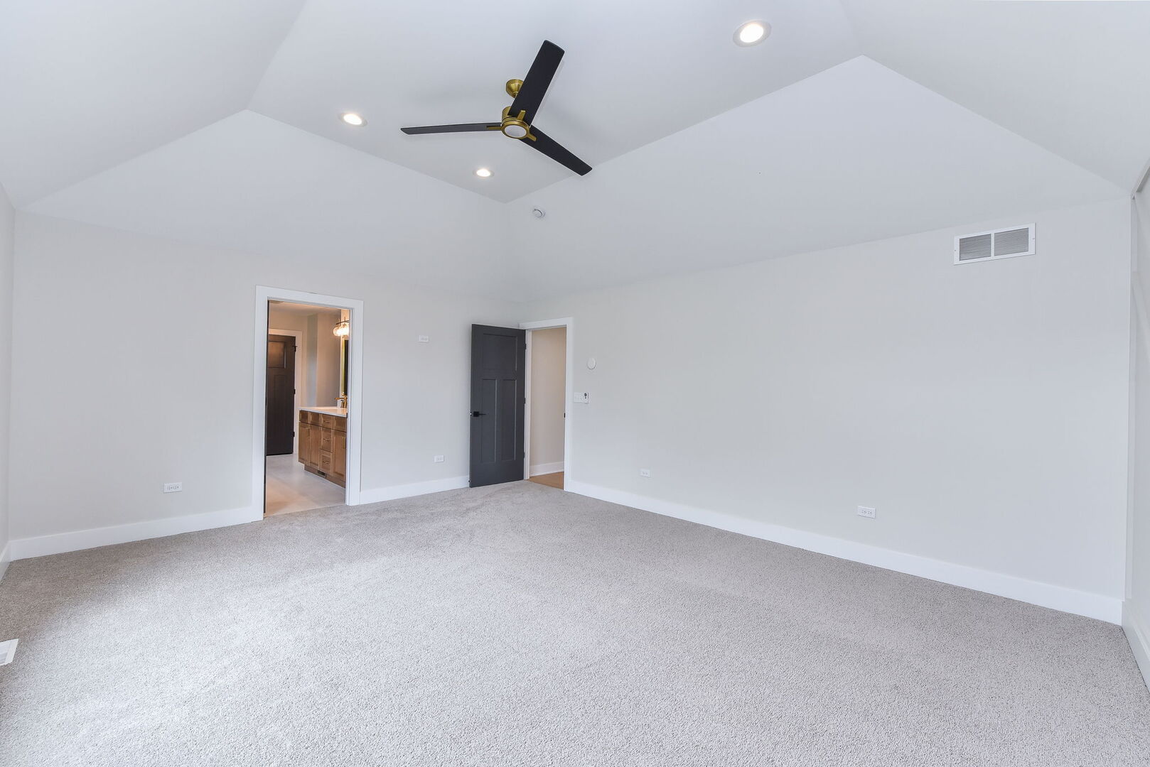 4600 Sterling Road, Downers Grove, IL 60515