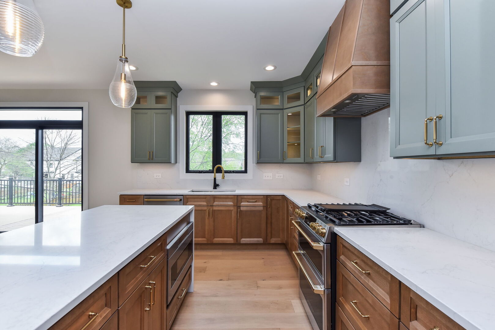 4600 Sterling Road, Downers Grove, IL 60515