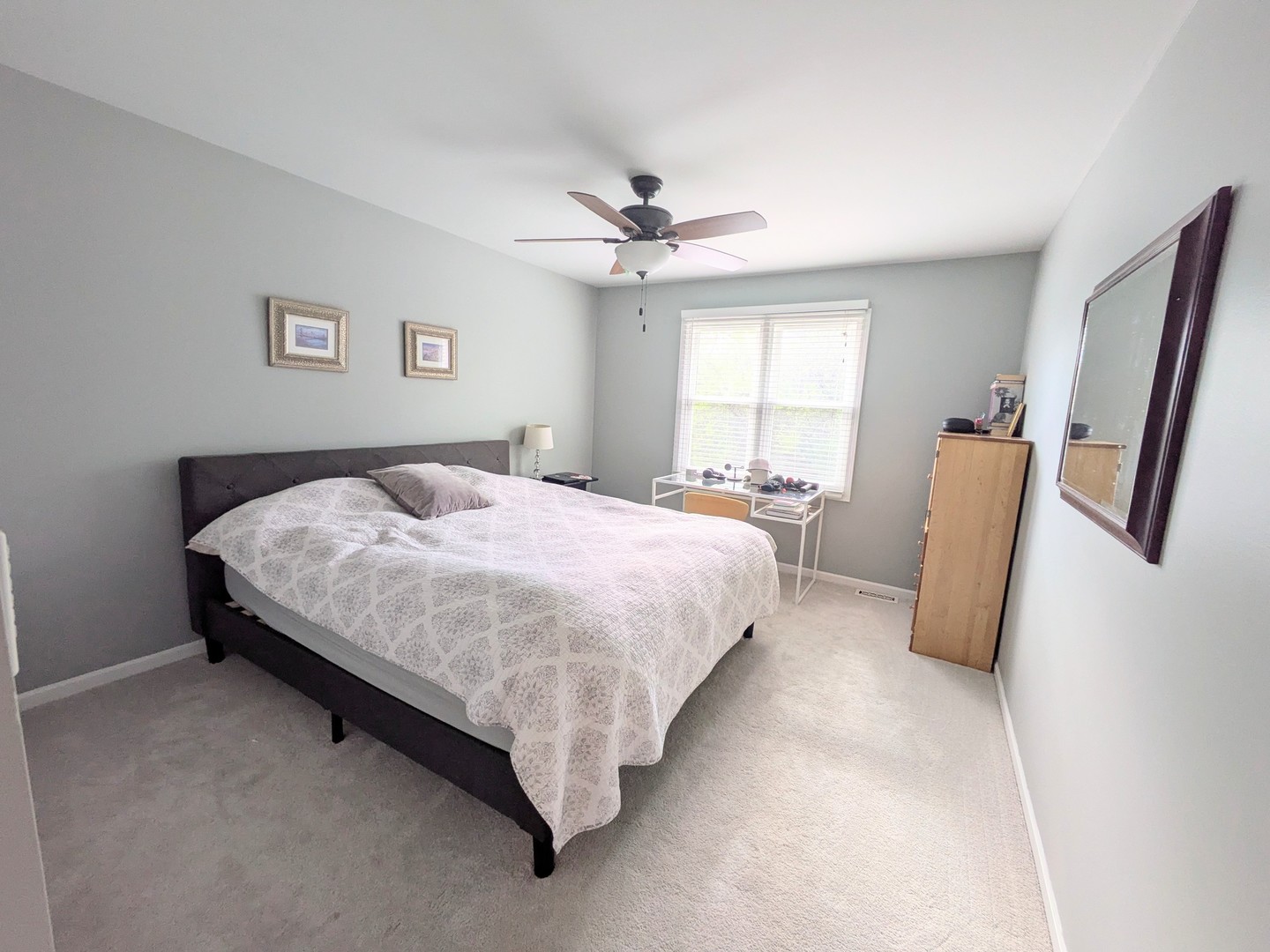 905 Thornwood Court, St. Charles, IL 60174