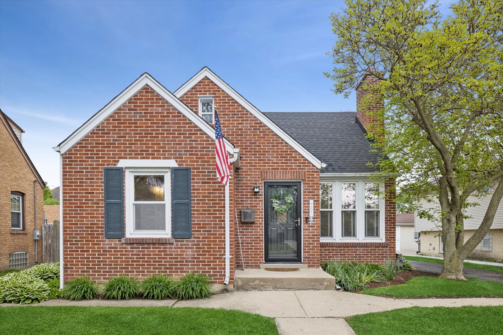 923 S Fairfield Avenue, Elmhurst, IL 60126