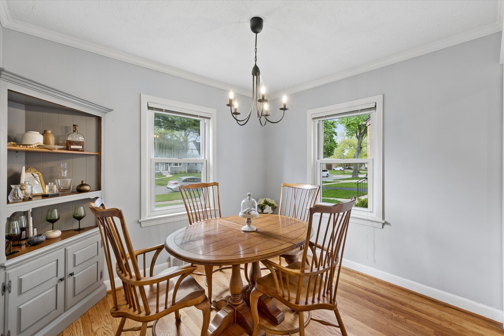 923 S Fairfield Avenue, Elmhurst, IL 60126